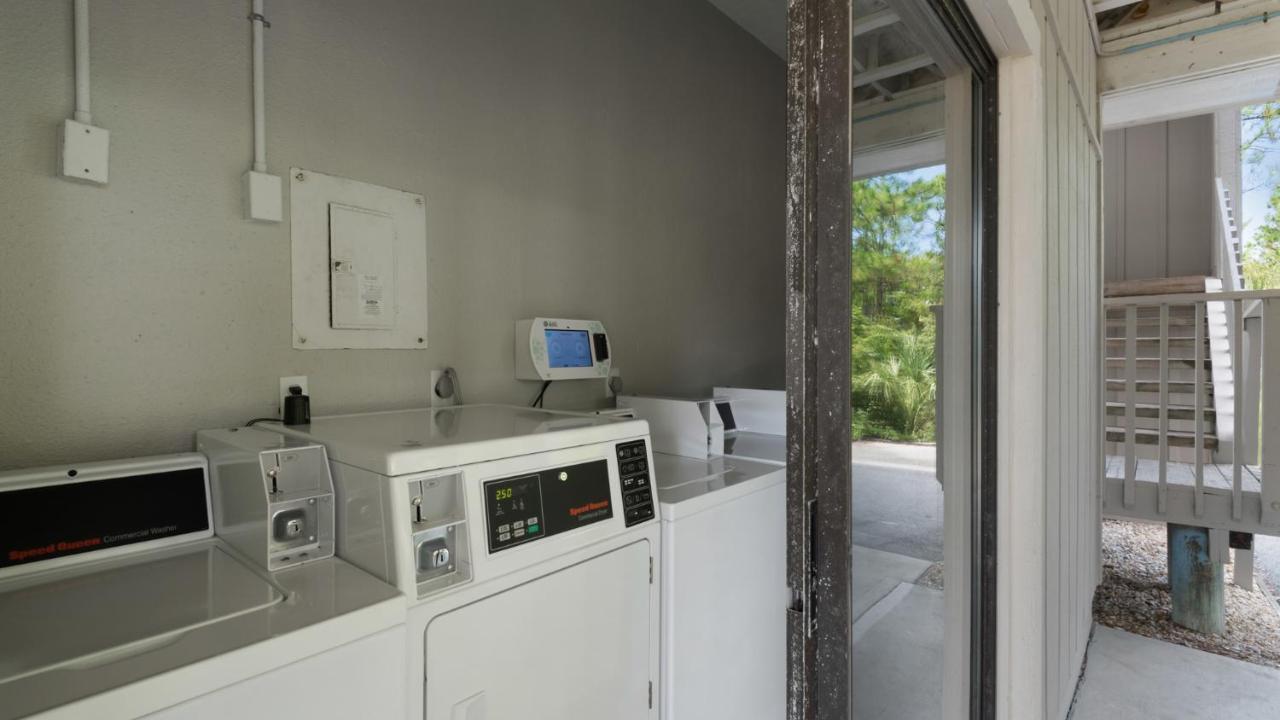Beachfront Condo II 202A - Out Of The Blue 산타로사 비치 외부 사진